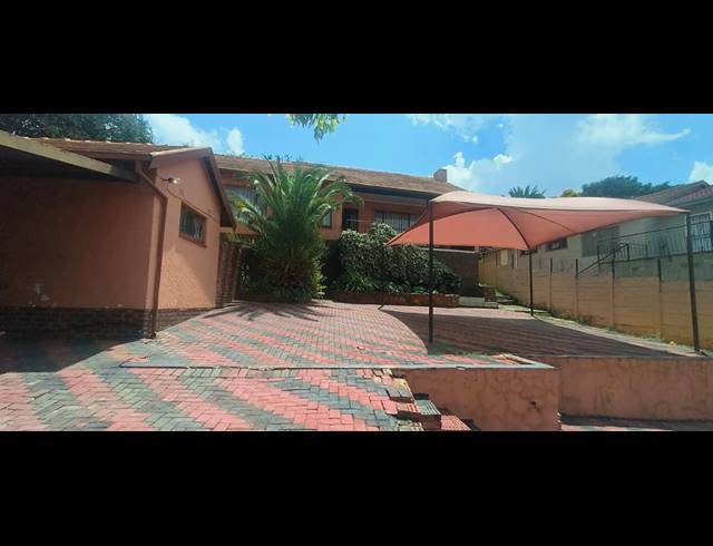 3 BEDROOM HOUSE FOR SALE IN LINDHAVEN